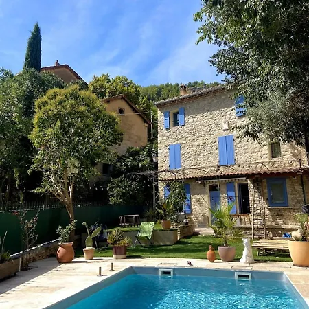Les Volets Bleus An Authentic House In The Heart Of The Center