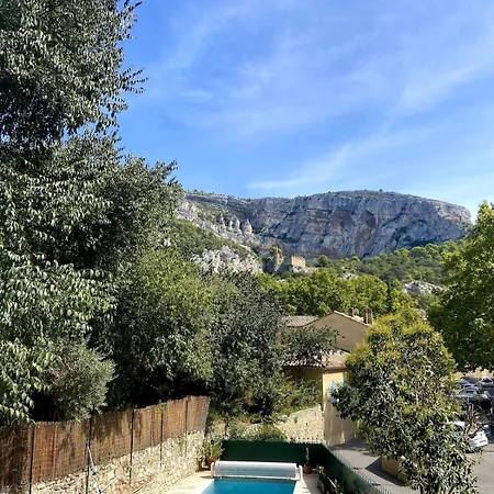 Holiday home Les Volets Bleus An Authentic House In The Heart Of The Center Fontaine-de-Vaucluse